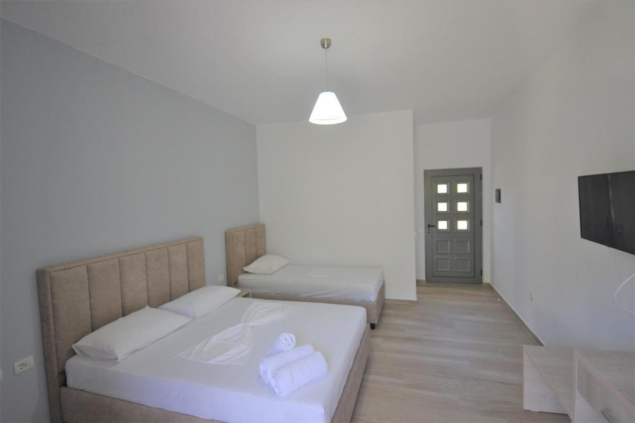 Bujtina Eleni Otel Himarë Dış mekan fotoğraf