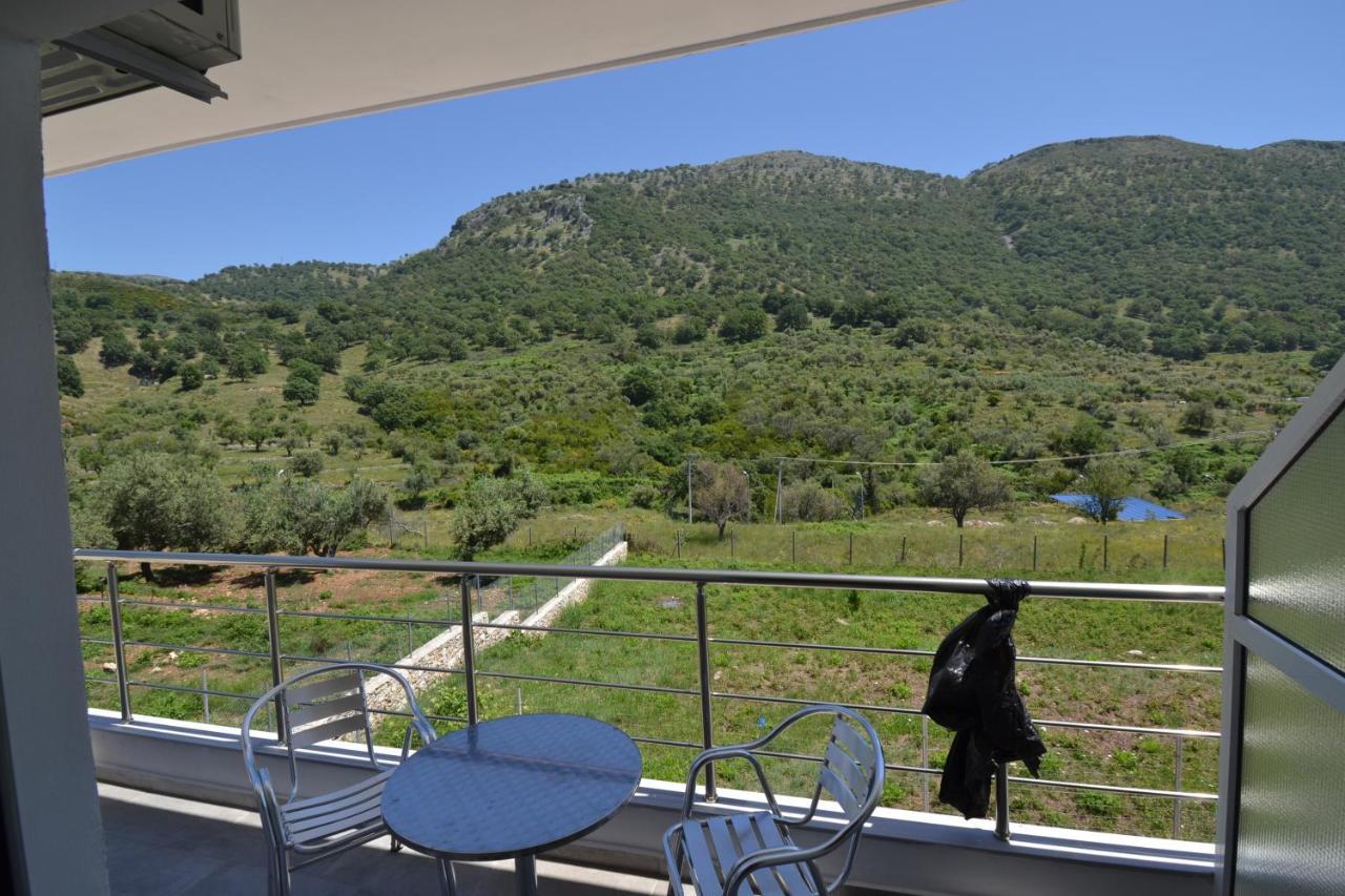 Bujtina Eleni Otel Himarë Dış mekan fotoğraf