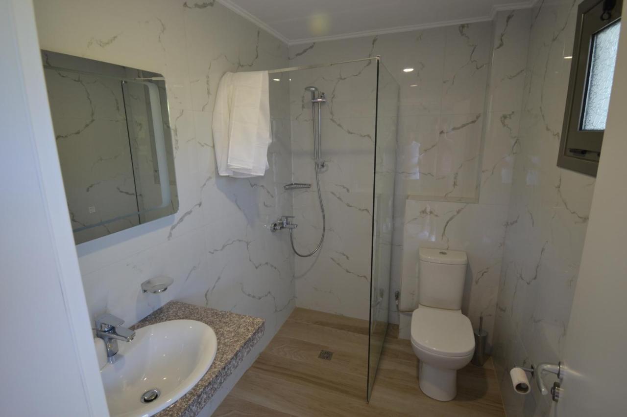 Bujtina Eleni Otel Himarë Dış mekan fotoğraf