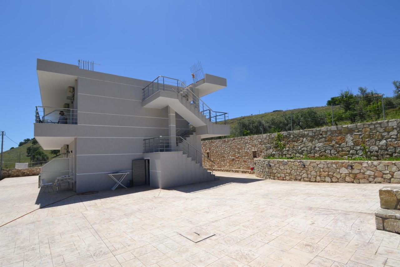 Bujtina Eleni Otel Himarë Dış mekan fotoğraf